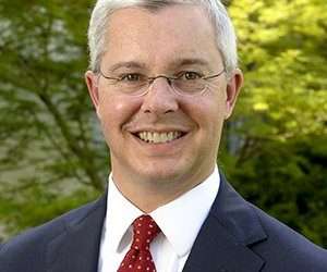 The Robert Hett Chapman III Center for Philanthropy with Troy Hanna